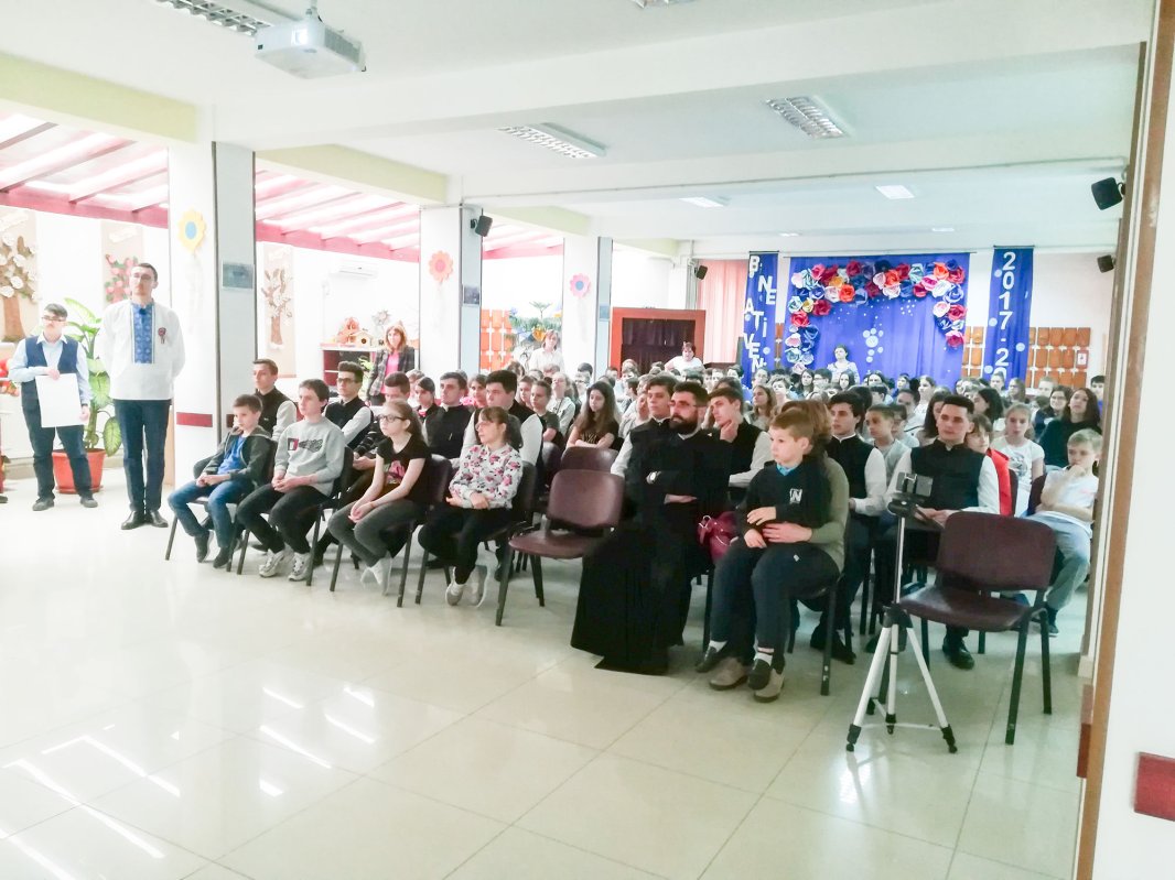 Proiectul „Mândri că suntem români” la Arad 19912