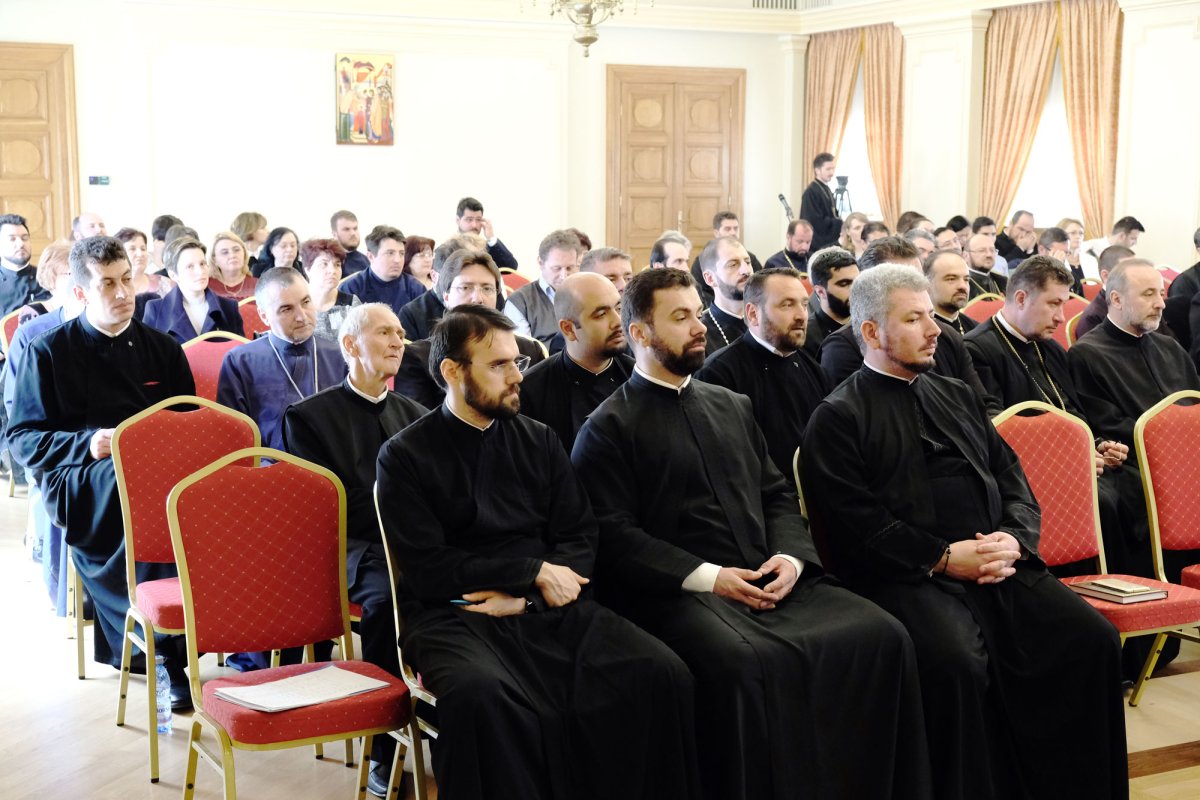 Solidaritate sistematică pe termen lung 19917