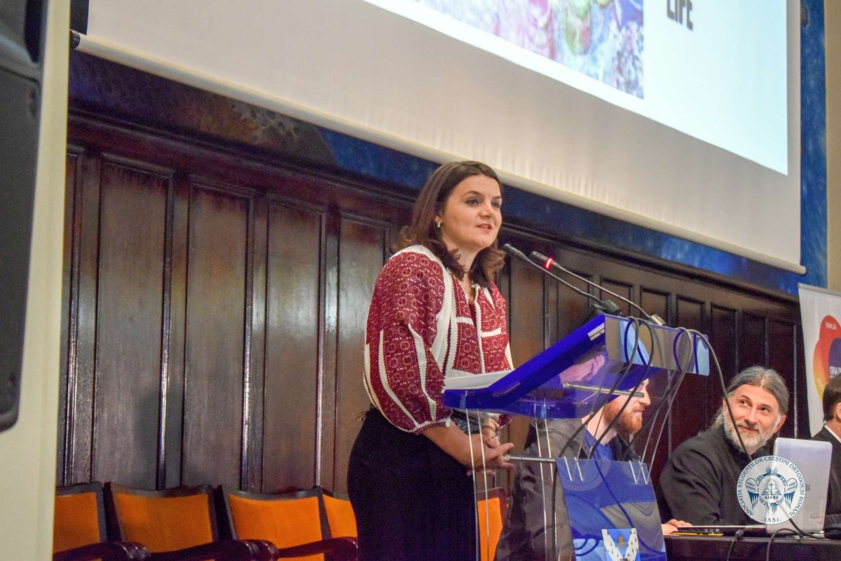 Conferinţa „Să creştem oameni!“ s-a desfăşurat la Iaşi 19720