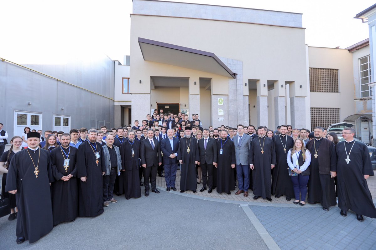 Festivitatea de premiere a Olimpiadei Naţionale de Religie 19762