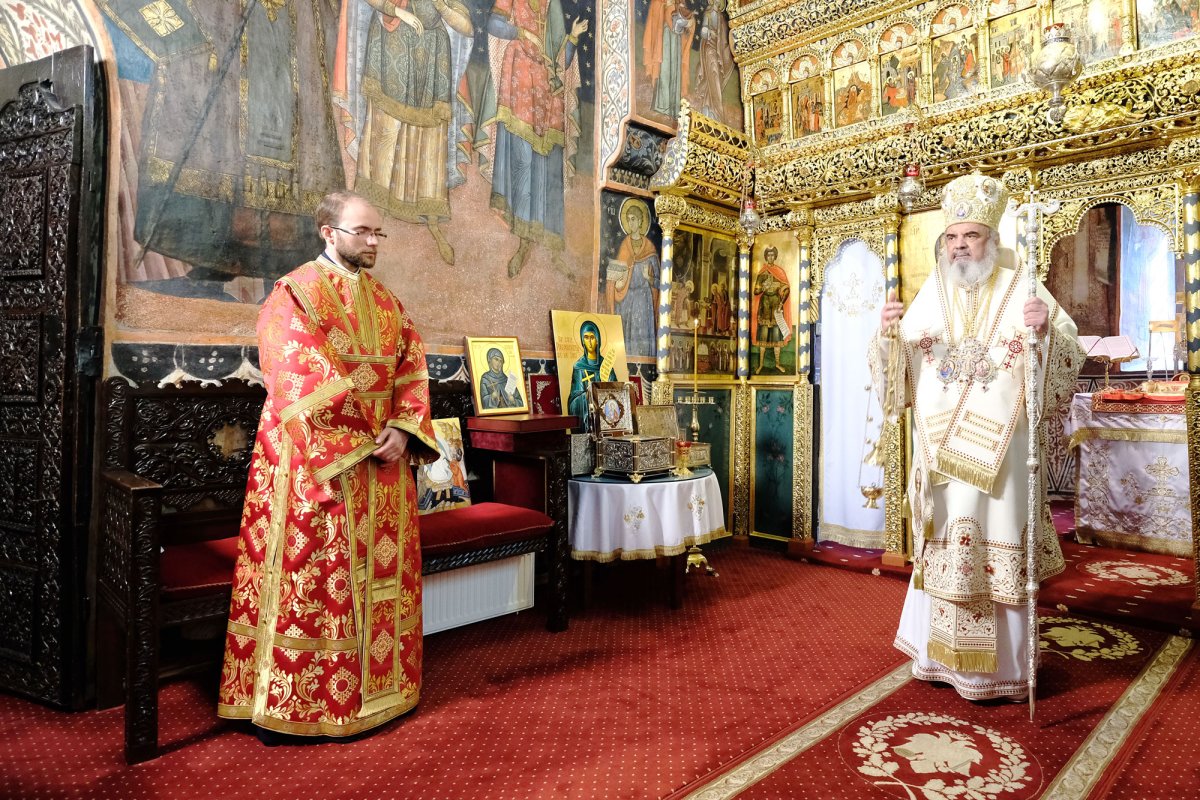 Hramul Paraclisului istoric al Reşedinţei Patriarhale 19679