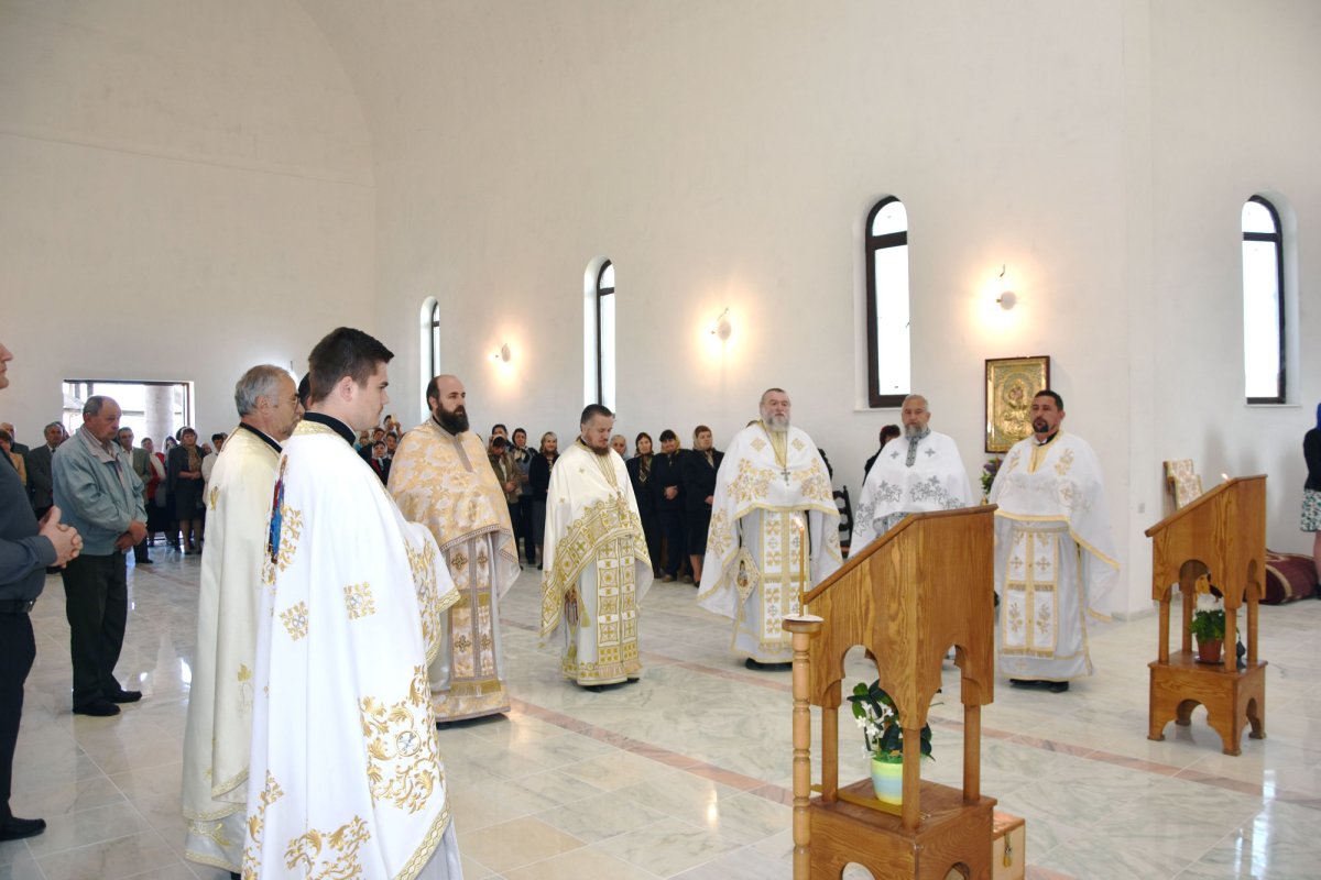 Rugăciune în zi de hram la Așezământul monahal-social „Țara Almăjului” 19676