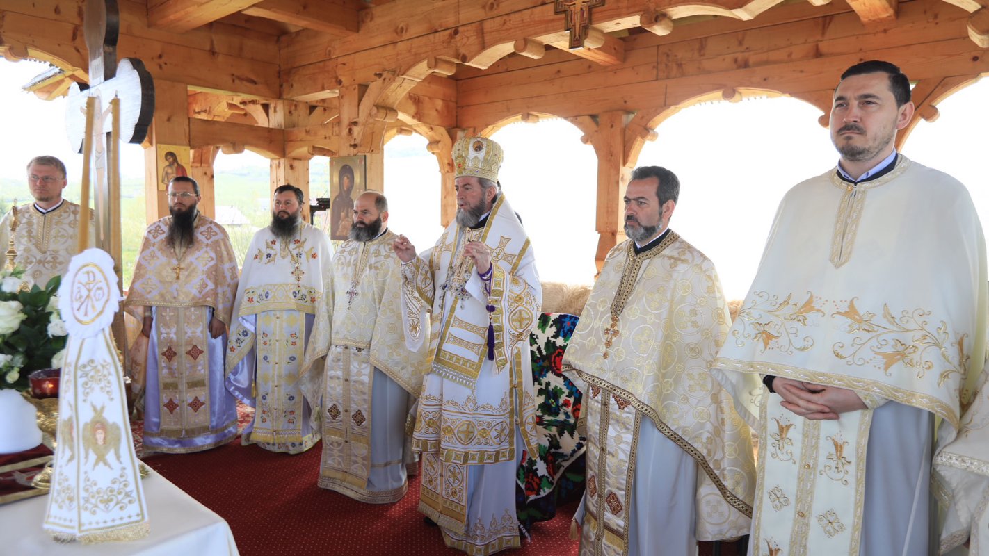 Slujiri arhierești în Duminica Mironosițelor 19658