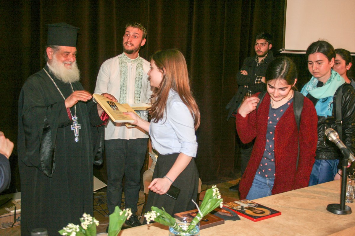 O mărturie de sfințenie pentru tinerii români 19624
