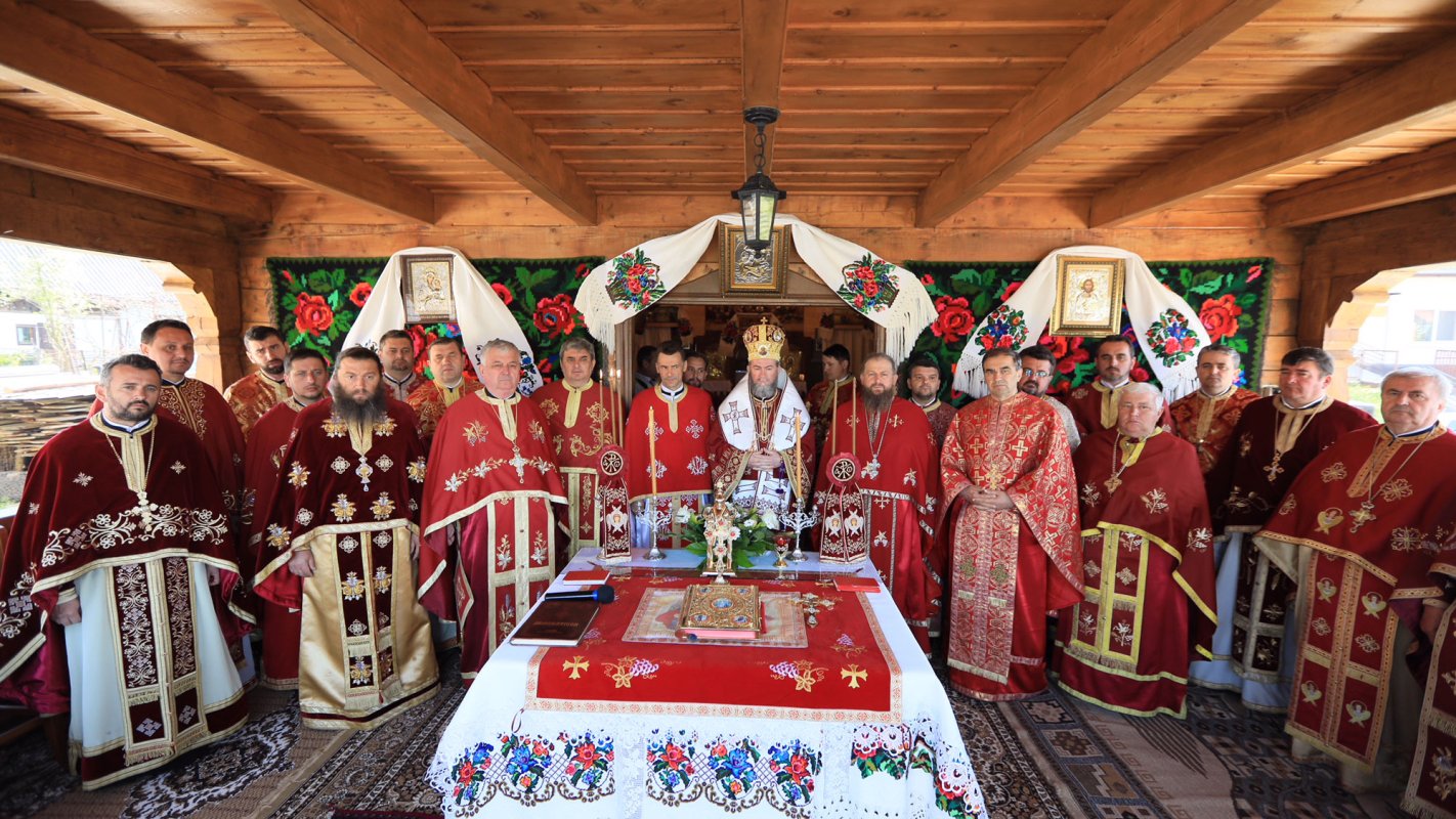 Slujiri arhierești și hramuri la praznicul Sfântului Mare Mucenic Gheorghe 19572