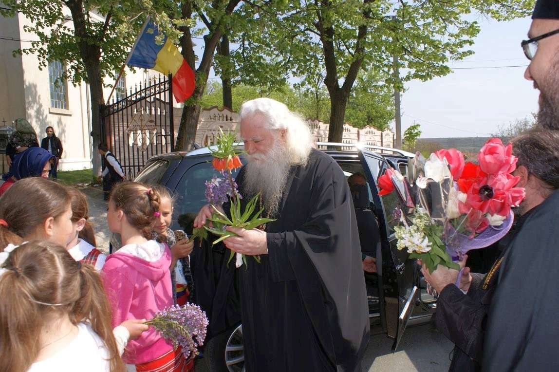 Ziua femeilor creştine sărbătorită în Parohia Cozmeşti în prezenţa Preasfinţitului Calinic Botoşăneanul 19558