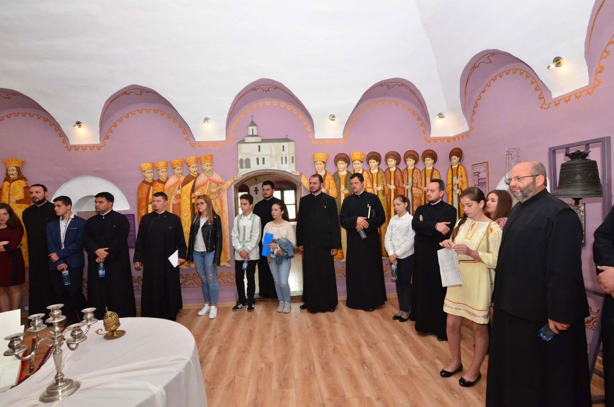 Concursul „Unirea: libertate și unitate”, la Târgoviște 19541