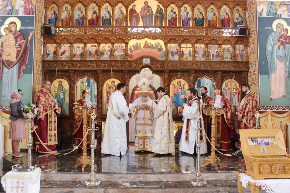 Sărbătoarea Sfinţilor ierarhi transilvăneni şi a Sfintei Elisabeta 19479