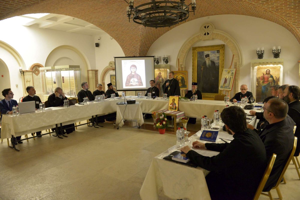 A început Colocviul Naţional de Teologie Dogmatică 2018 19390