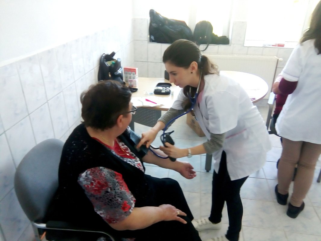 Activități în cadrul Campaniei „Sănătate pentru sate” la Bunești, județul Brașov 19403