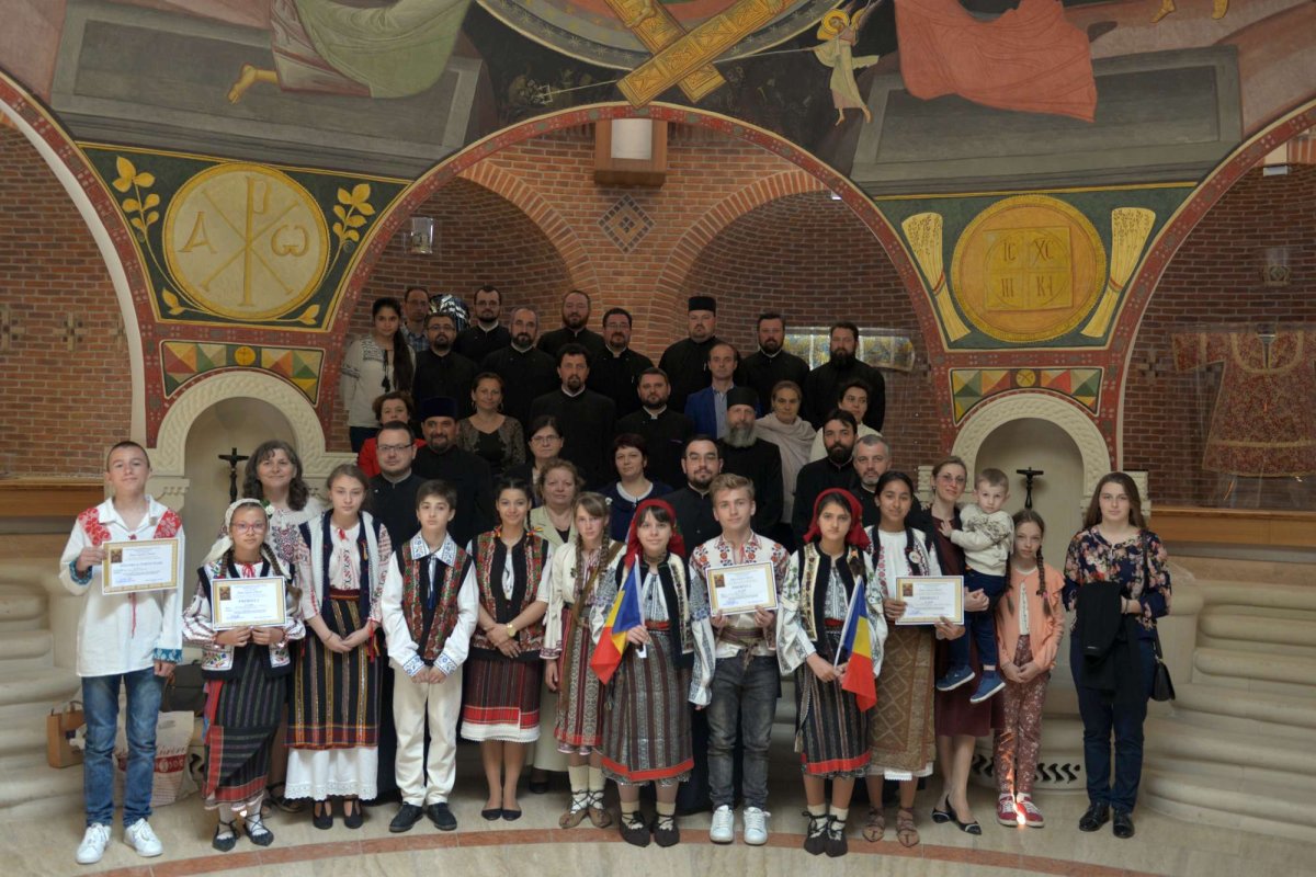 Arhiepiscopia Iaşilor şi-a desemnat reprezentanţii pentru etapa naţională a Concursului „Unirea: libertate şi unitate“ 19393