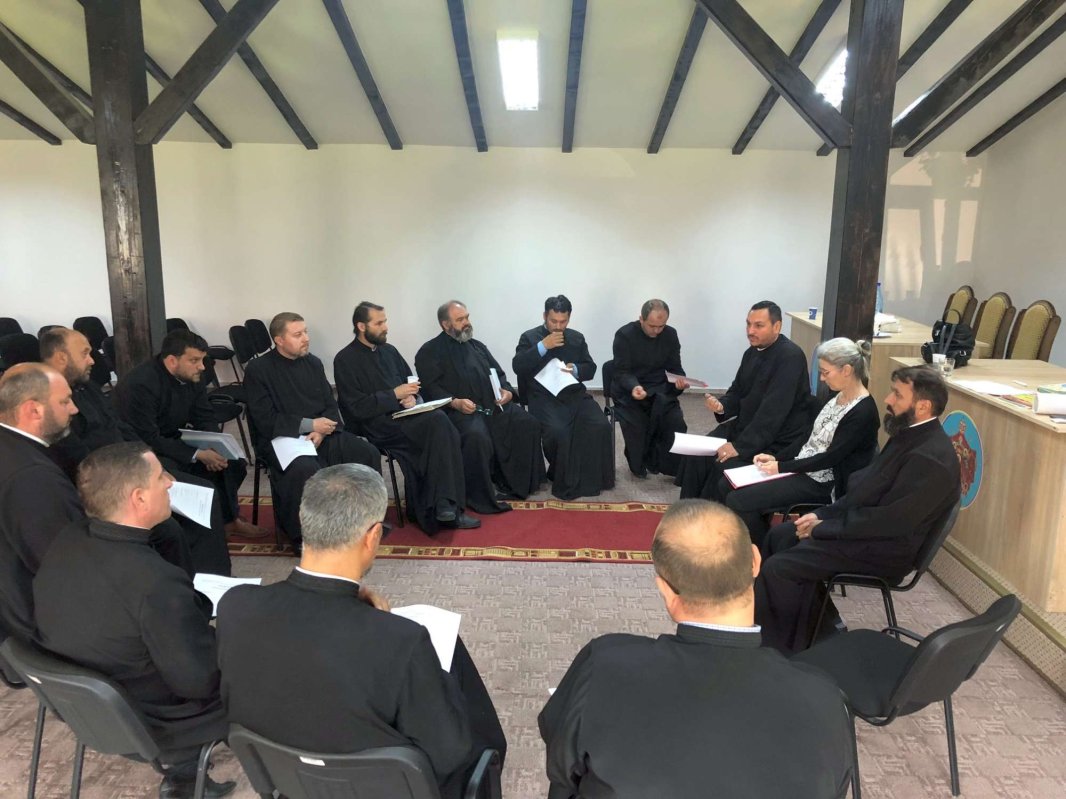 Întâlnire în cadrul proiectului „Şcoala de vară“, la Sascut 19398