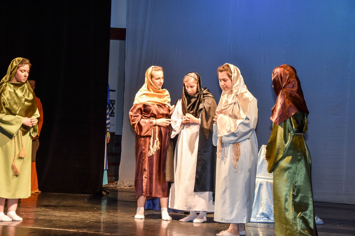 Spectacol  de teatru și expoziție fotodocumentară la Reșița 19432