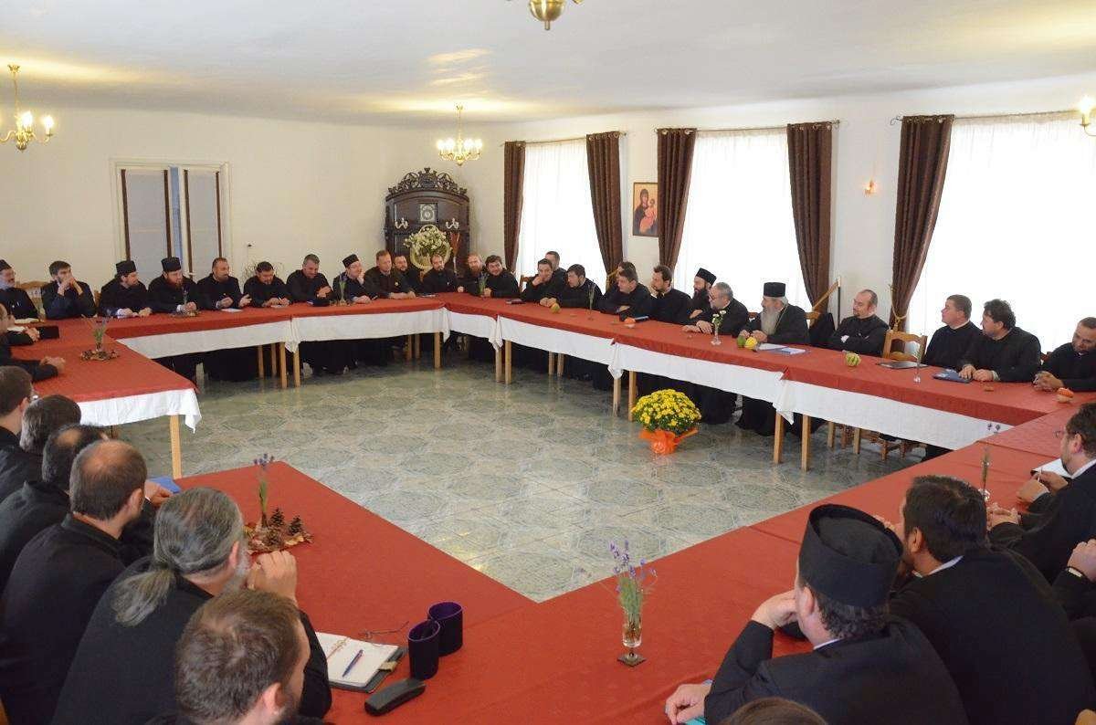 Cursuri pentru obţinerea gradelor profesionale în Mitropolia Moldovei şi Bucovinei 19277