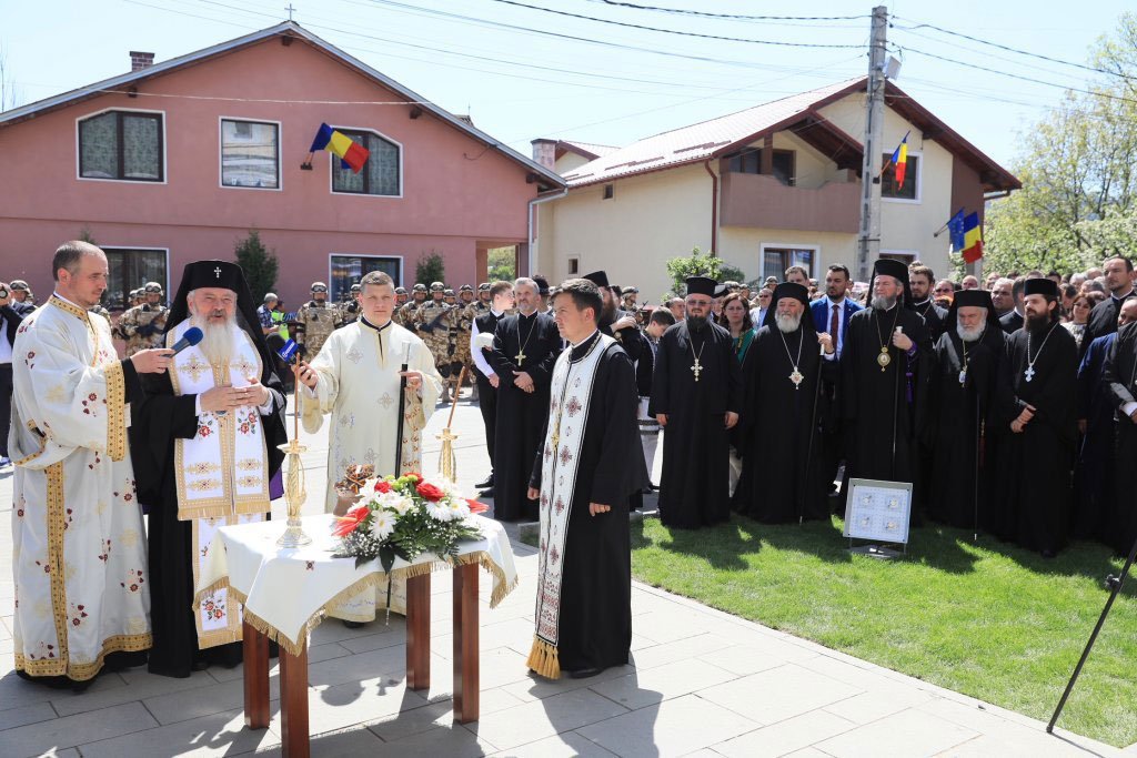 Slujiri arhierești în Duminica a 4-a după Sfintele Paști 19209