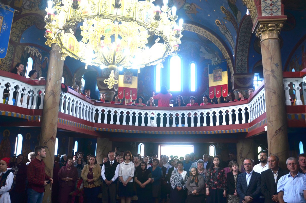 Slujiri arhierești în Duminica a 4-a după Sfintele Paști 19213