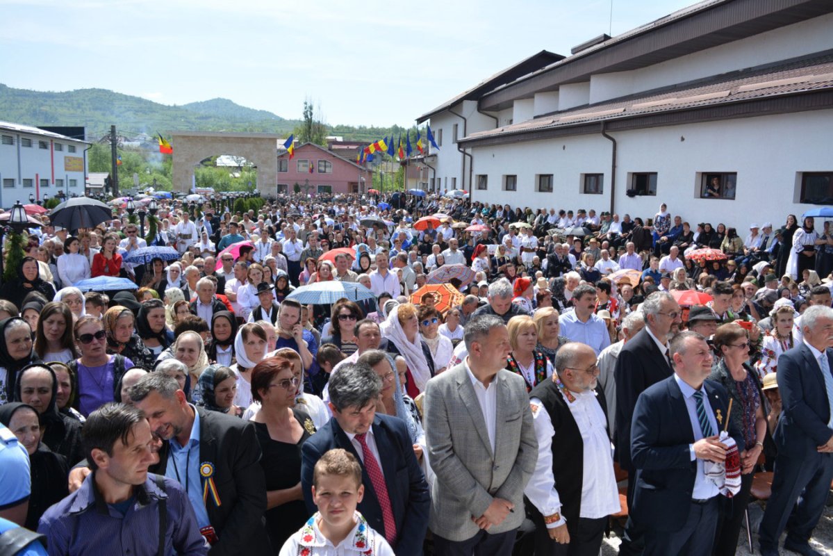 Slujiri arhierești în Duminica a 4-a după Sfintele Paști 19217