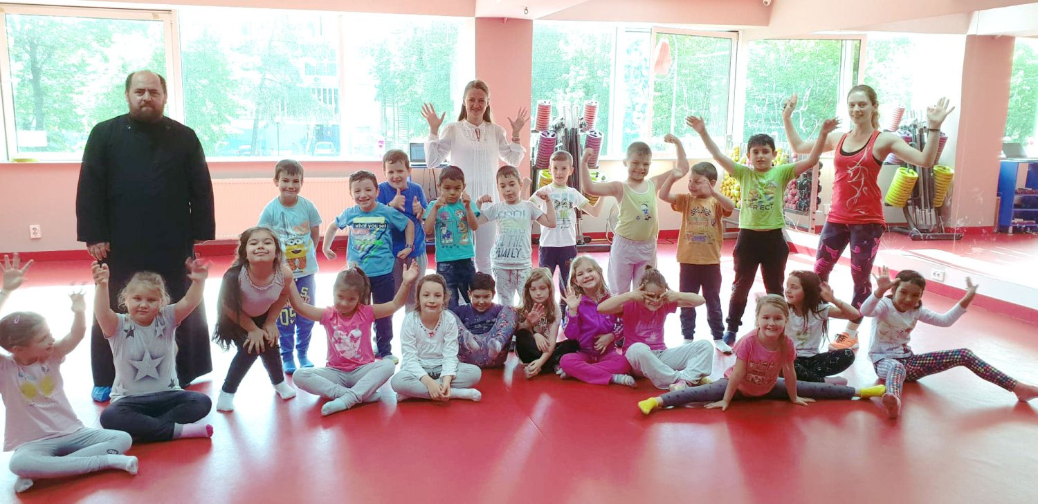 Activități cu tinerii de la Biserica „Sfântul Nicoale” din Cisnădie 19138