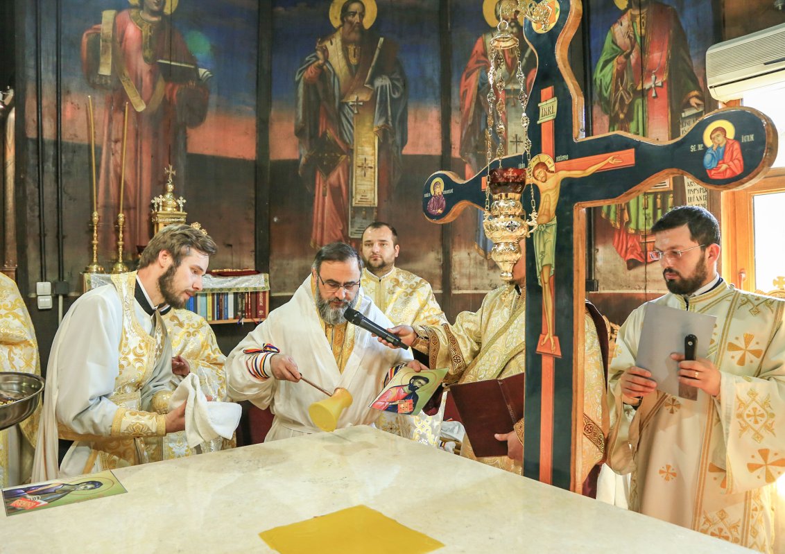 Sfințirea bisericii Parohiei Păltiniș din județul Buzău 19174