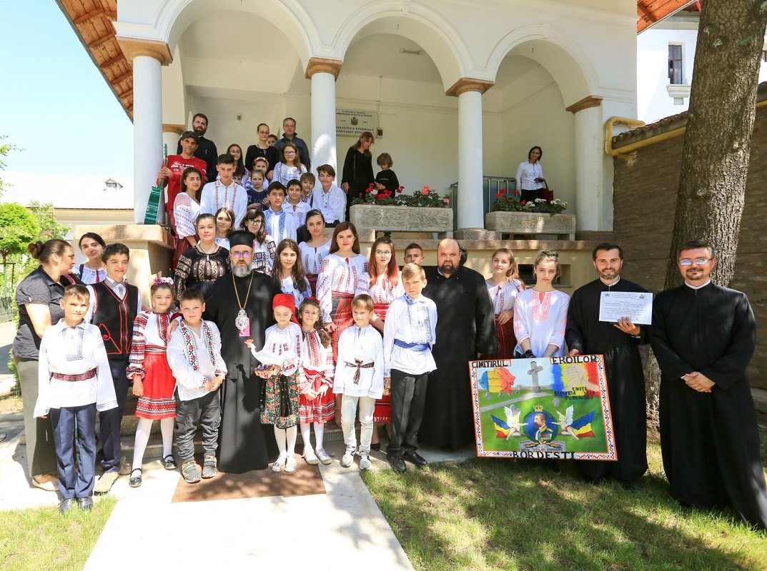 Concursul „Unirea: libertate și unitate” în Eparhia Buzăului și Vrancei 19105