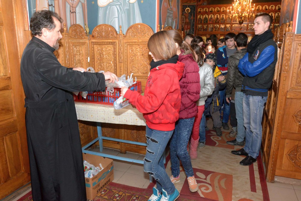 Misiune şi slujire la biserica Spitalului de Recuperare din Iaşi 19059