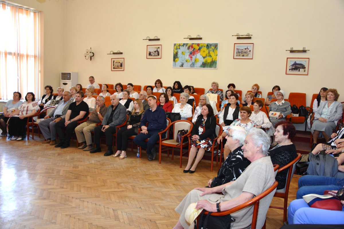 Femeile ortodoxe în unitate de credință și de neam 18943