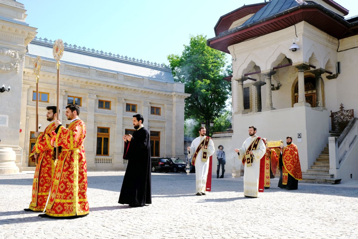 Sărbătoarea Sfântului Efrem cel Nou în București 18969