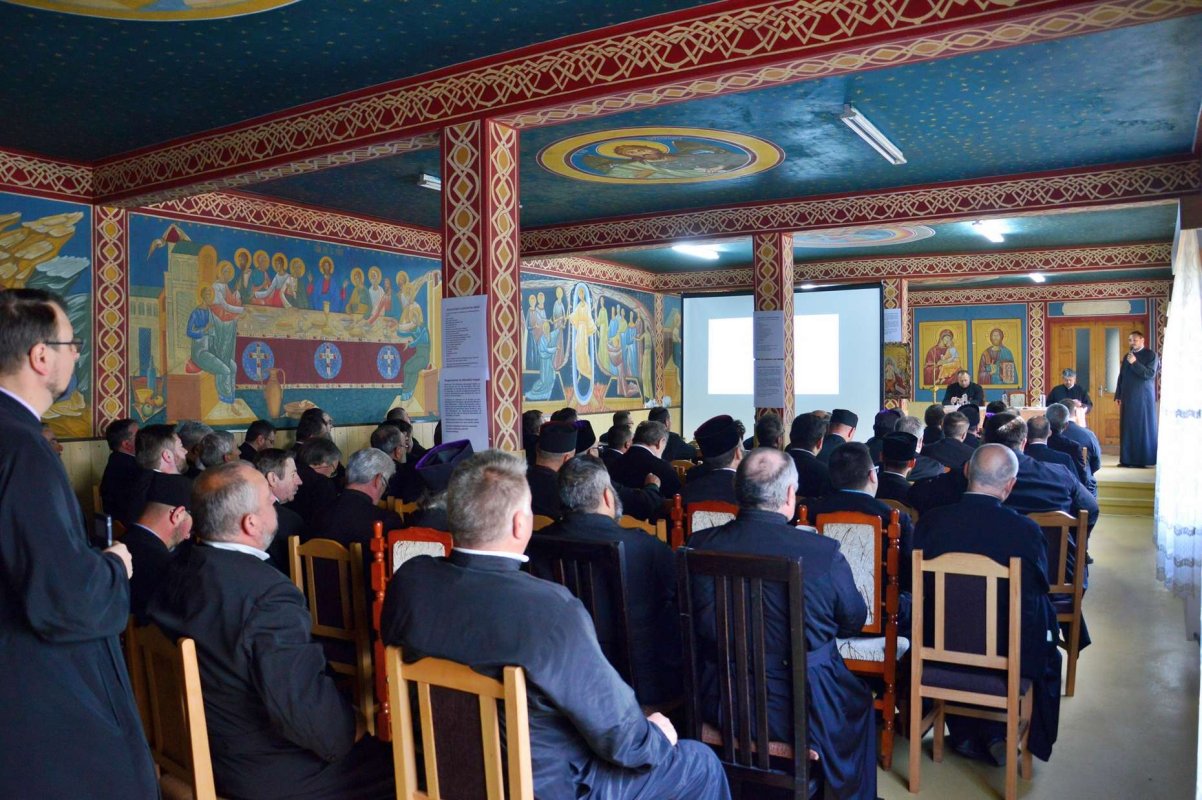 Şedinţa preoţilor din Protopopiatul Moineşti  18920