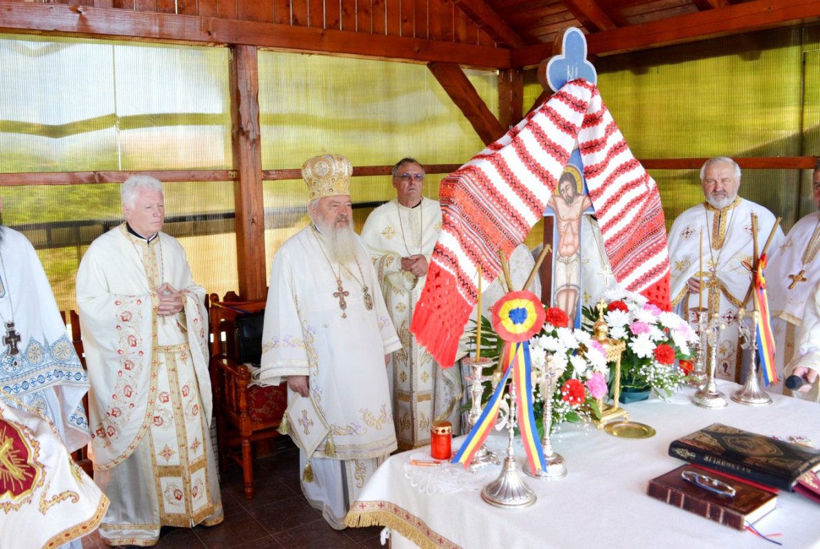 Slujiri arhiereşti şi târnosiri în Duminica a V-a după Paști 18851