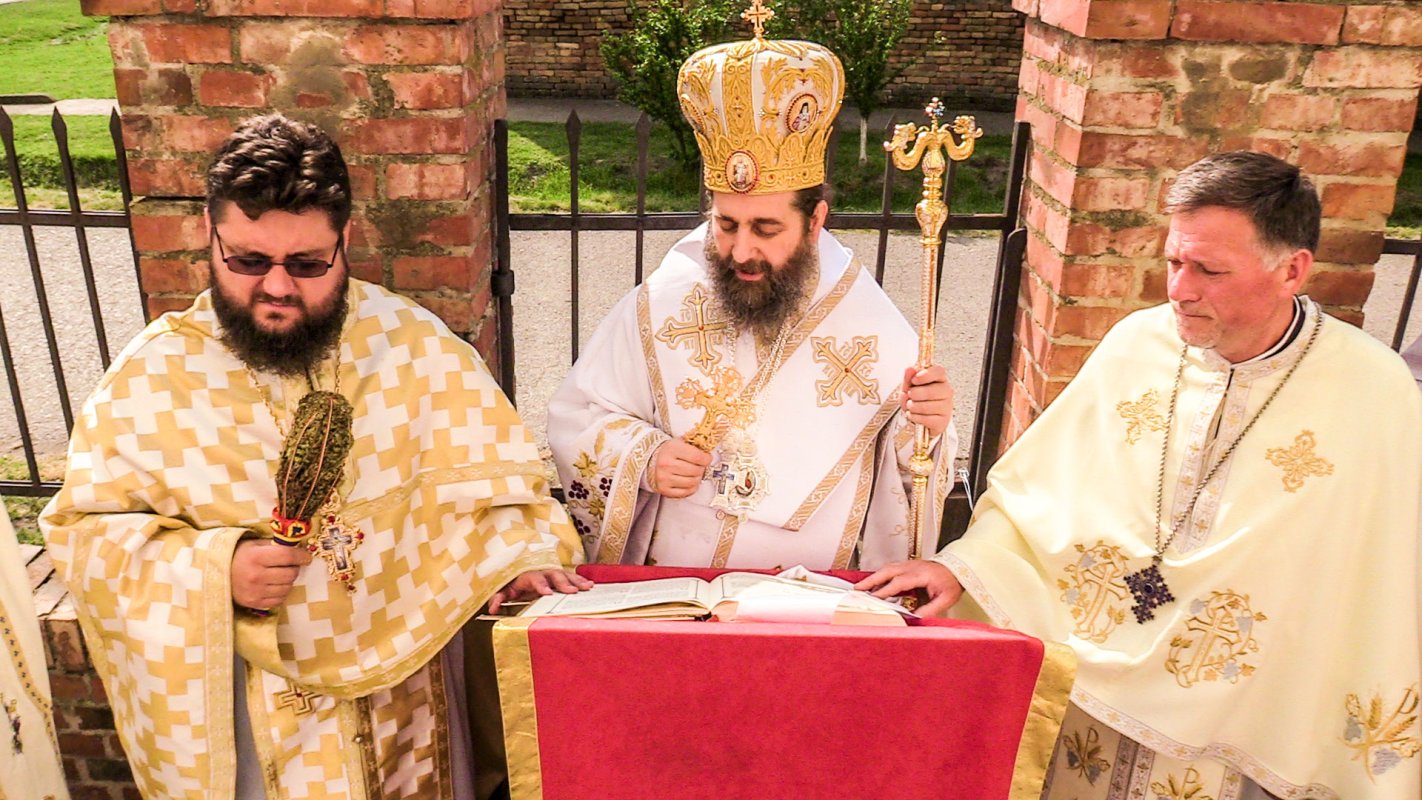 Târnosirea bisericii românești din Sân-Ianăș, Serbia 18898