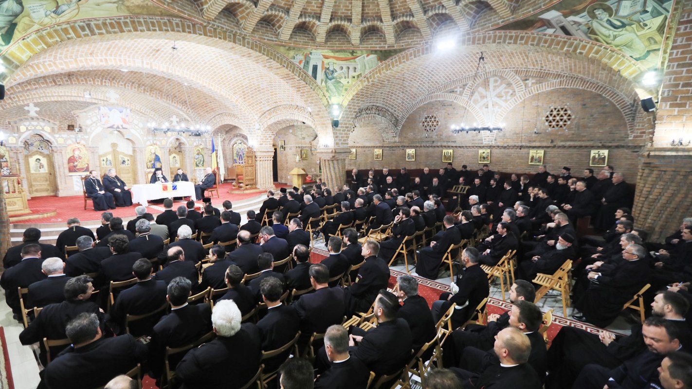 Conferinţele de primăvară ale preoţilor din Eparhia Maramureşului şi Sătmarului 18789