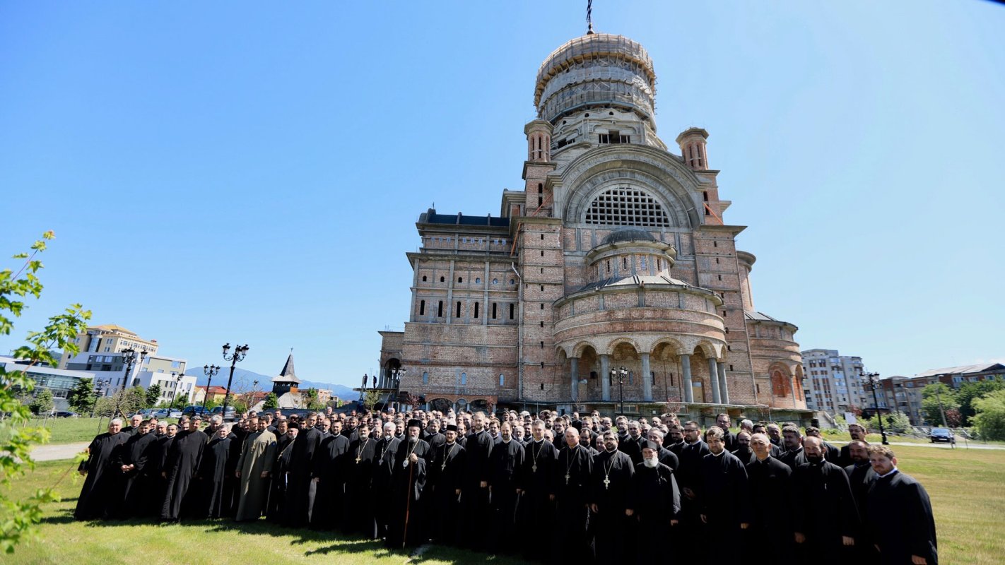 Conferinţele de primăvară ale preoţilor din Eparhia Maramureşului şi Sătmarului 18793