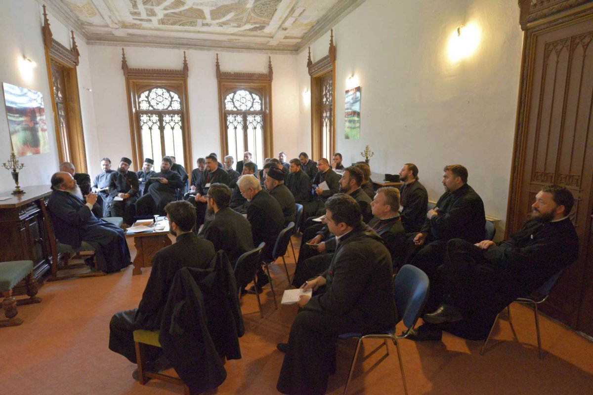 La Miclăuşeni continuă cursurile preoţeşti de formare profesională 18777