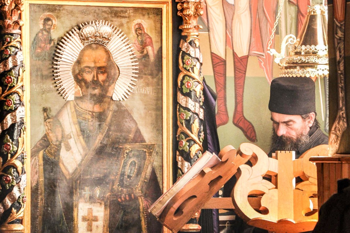 Nu-ți da singur legi 18836