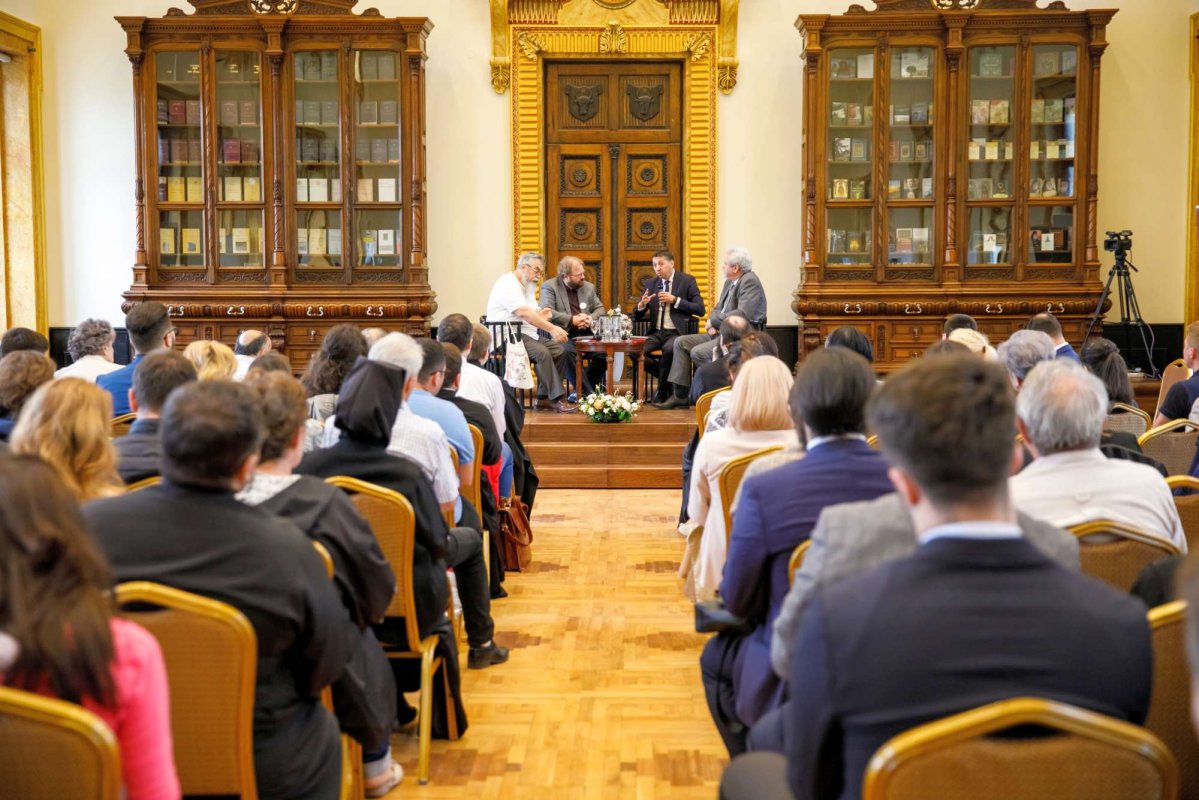 La Iaşi a început Simpozionul „Stăniloae“ 18704