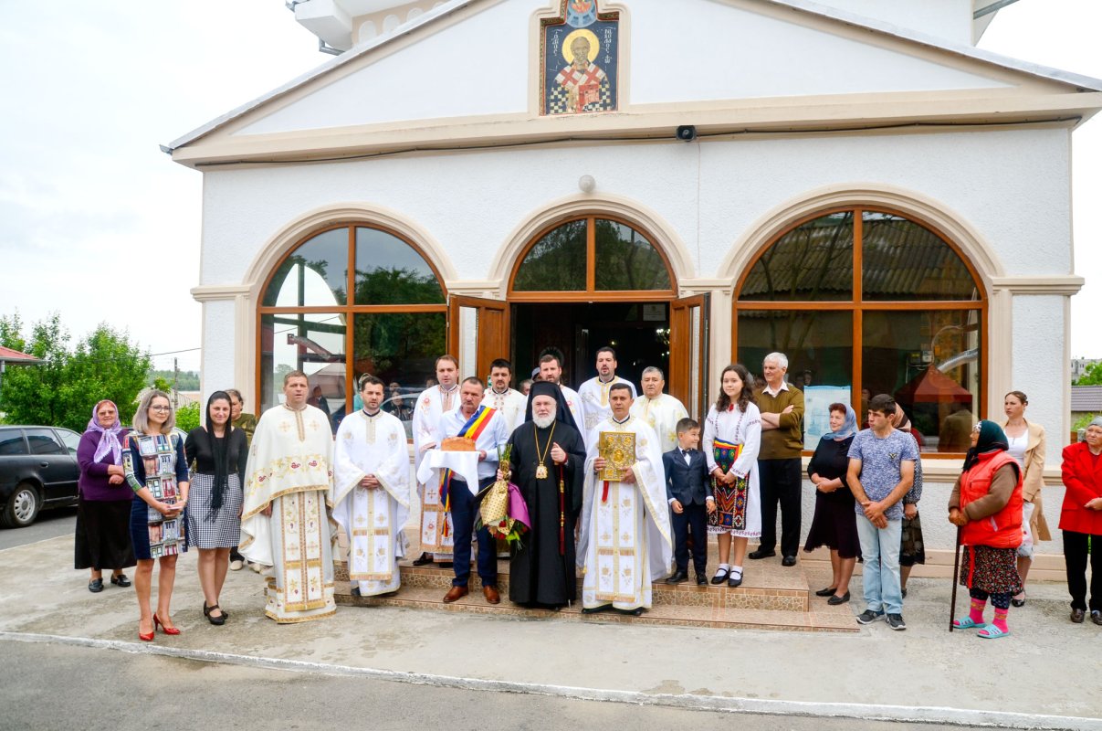 Hramul bisericii închinate Sfântului Nicolae din Mahmudia 18685