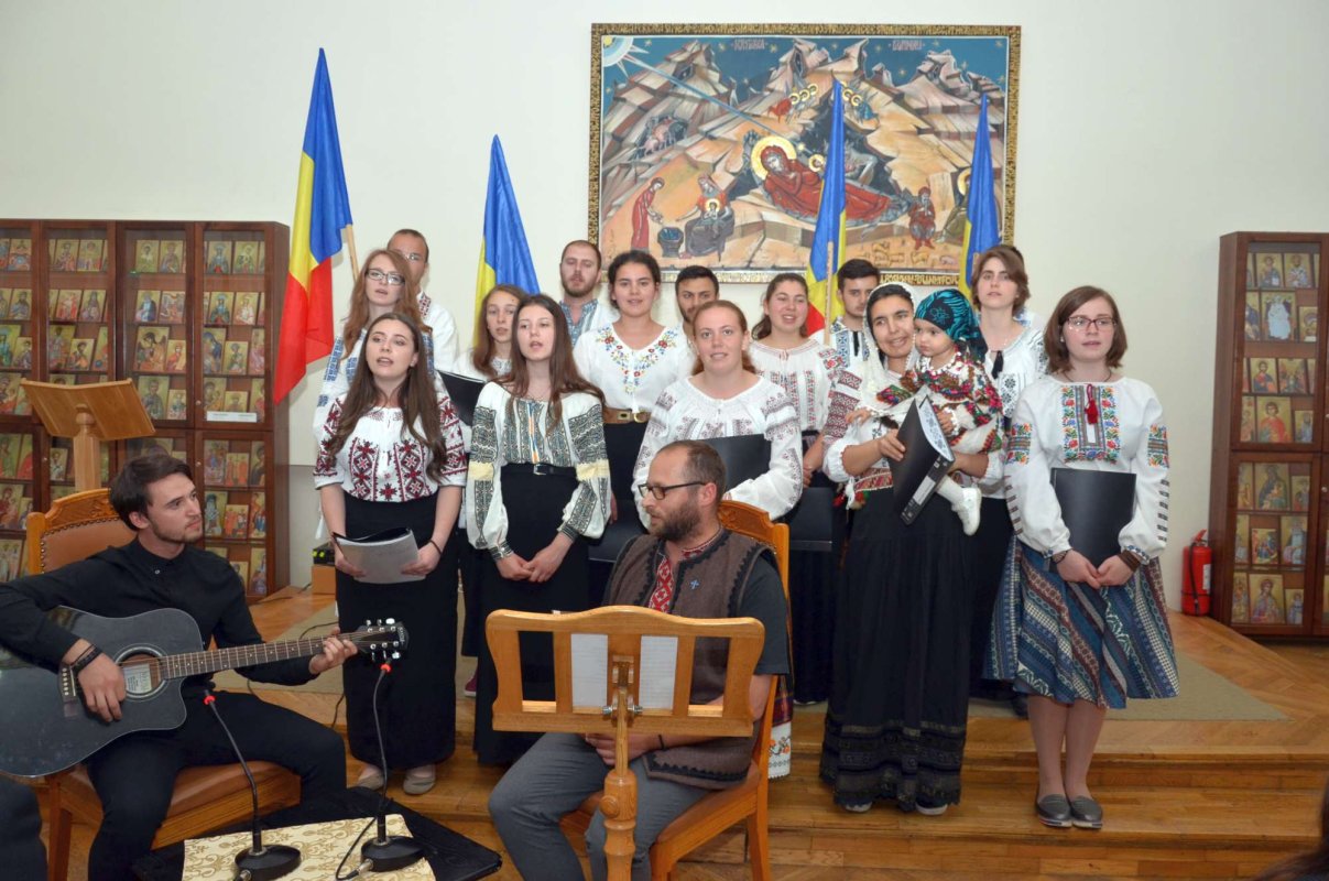 „Revelaţia dumnezeiască - Sfânta Scriptură“, la Botoşani 18646