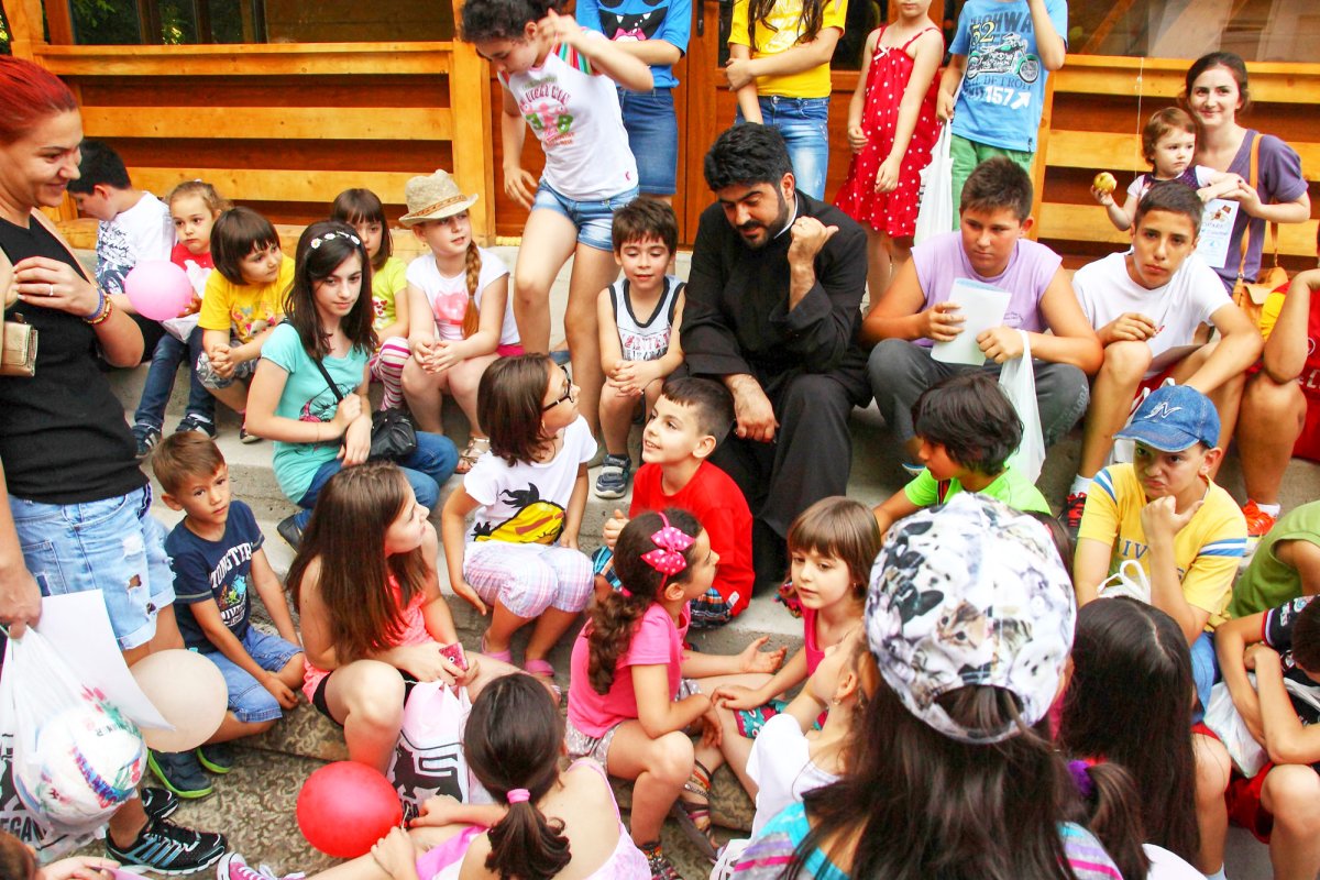 Comunitatea Sfântului Ioan Valahul în zi de sărbătoare 18613