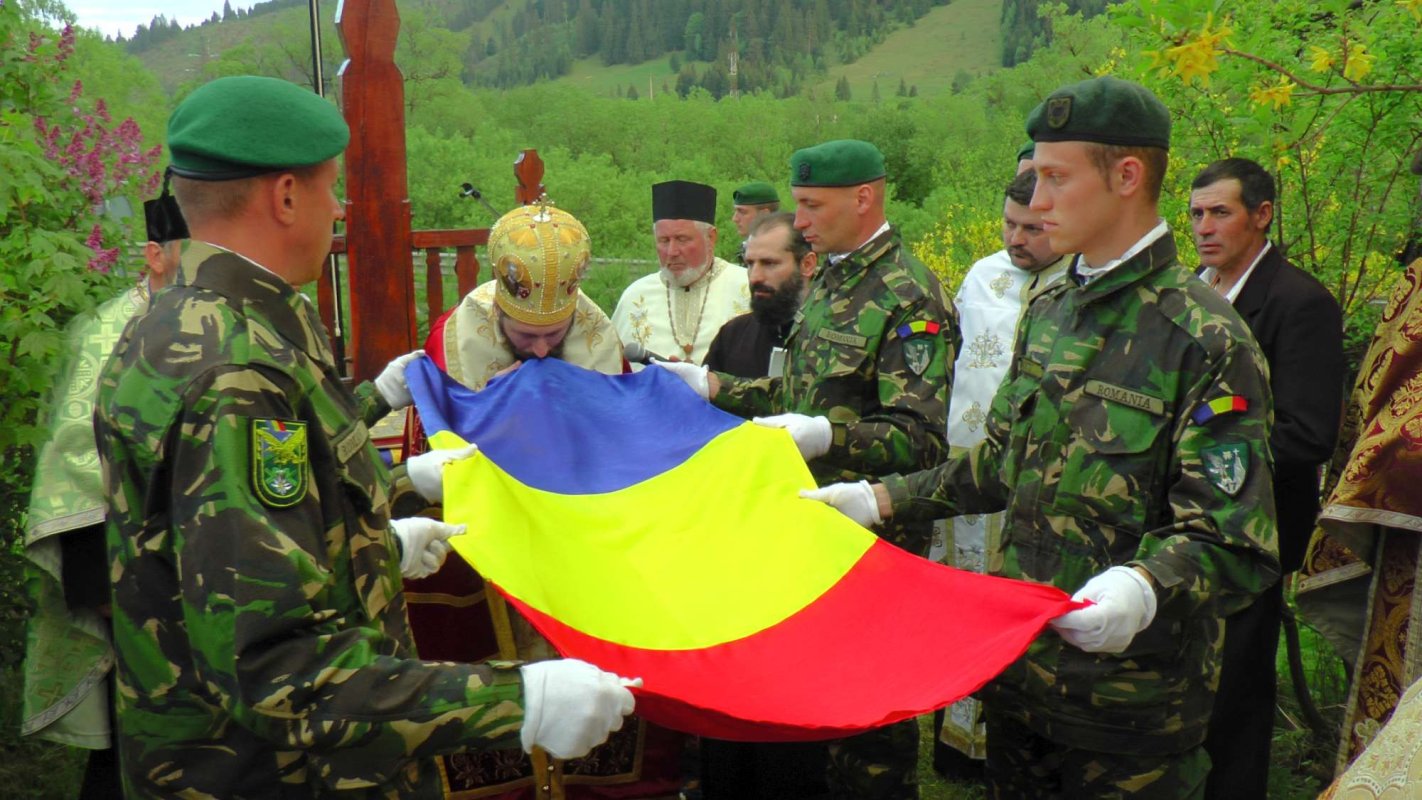 PS Damaschin Dorneanul : „Nu suntem numai trup, ci şi suflet, iar acesta rămâne în veşnicie“ 18571