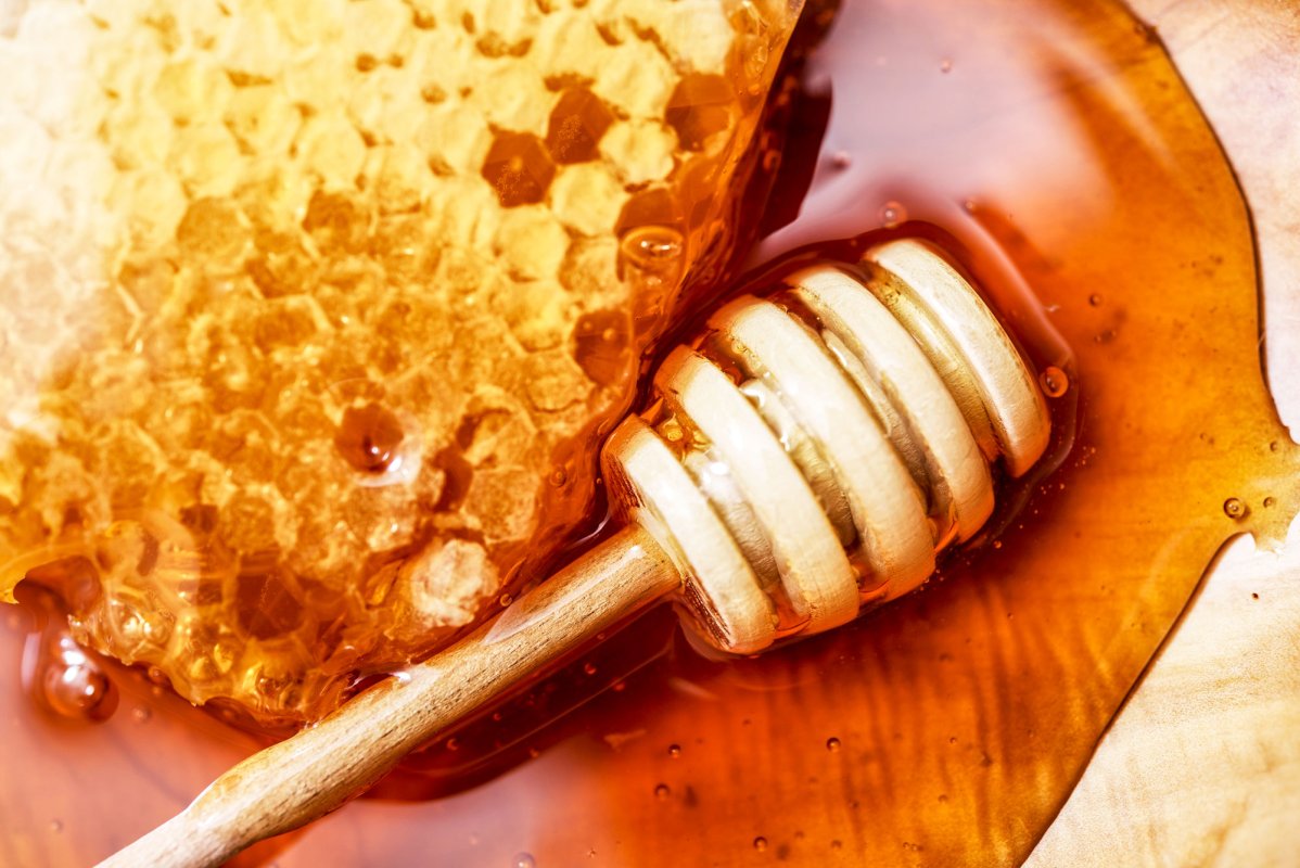 Cele mai valoroase produse apicole - ajuta in vindecarea unor boli grave - Andreea Raicu