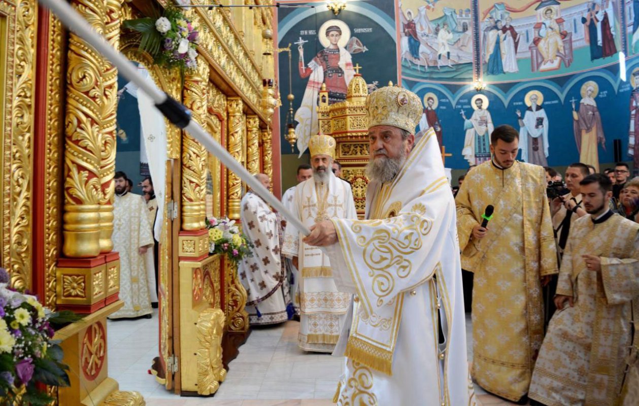 Sfinţiri şi slujiri arhiereşti în a VI-a Duminică după Paști 18424