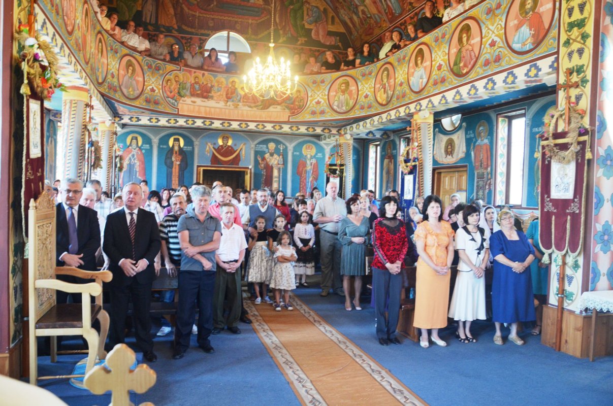 Sfinţiri şi slujiri arhiereşti în a VI-a Duminică după Paști 18440