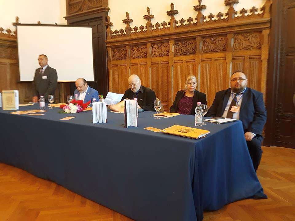 Simpozionul „Centenarul Marii Uniri a românilor: istorie şi perspective“ 18421