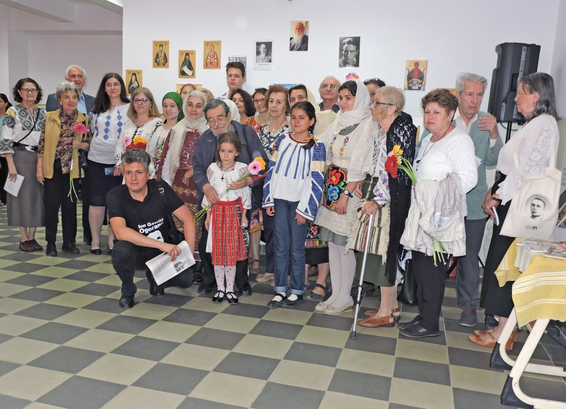 Simpozion naţional „Credinţă, adevăr, creaţie în închisorile comuniste” 18376