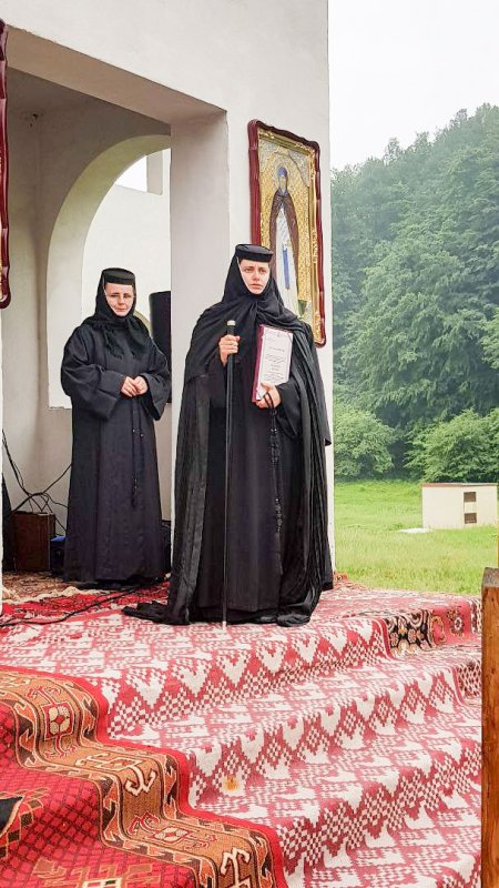 Hramul Mănăstirii Coşuştea-Crivelnic 18283