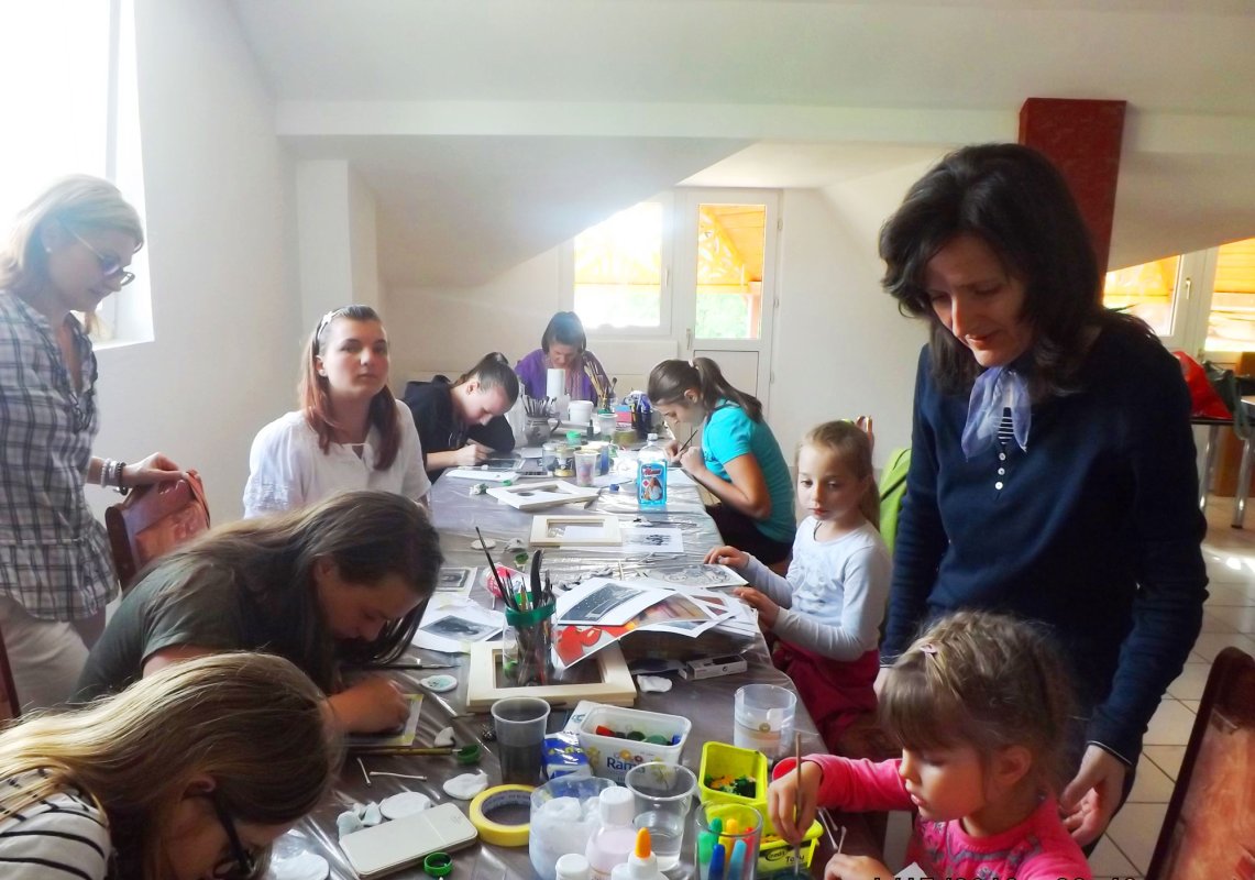 Proiect educativ pentru elevi, la Huedin 18279