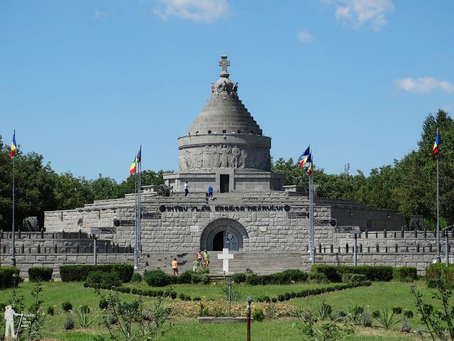 Ziua Eroilor - o sărbătoare de la Primul Război Mondial 18313