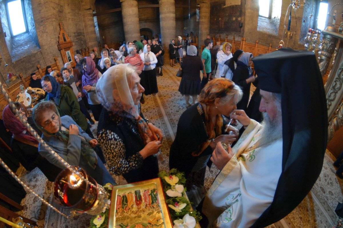 Zi de sărbătoare la Mănăstirea Galata 18107