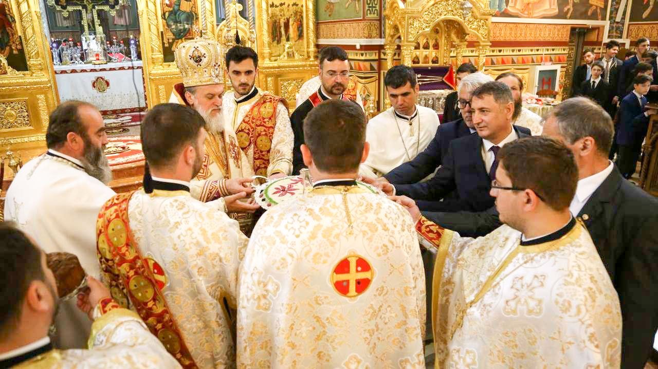 Ziua Eroilor în Mitropolia Munteniei și Dobrogei 18170