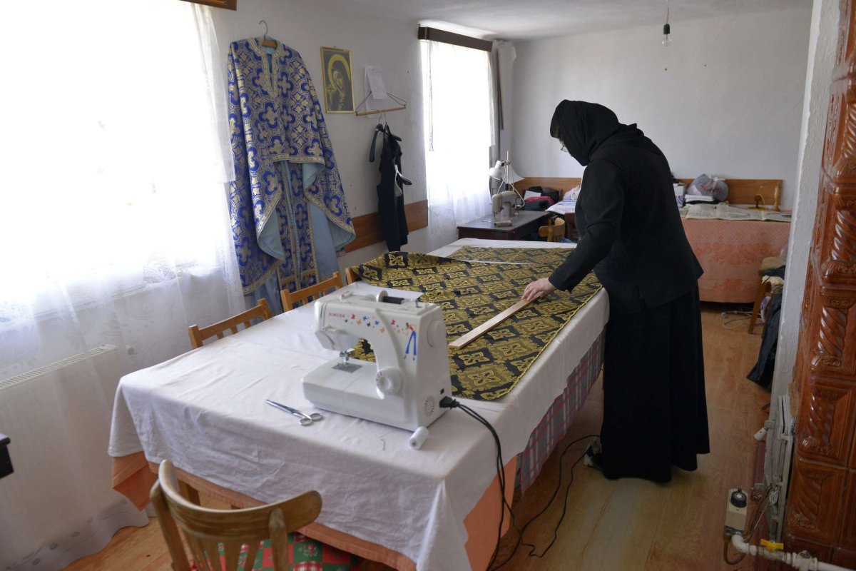 Măgura Ocnei, candela reaprinsă în memoria eroilor 18399